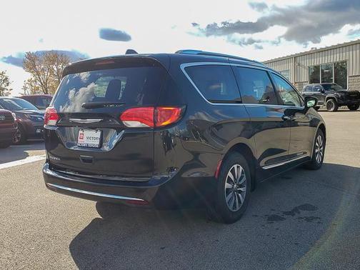 2020 Chrysler Pacifica Touring-L Plus