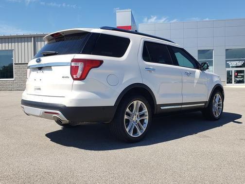 White Platinum Metallic Tri-Coat 2017 Ford Explorer Limited