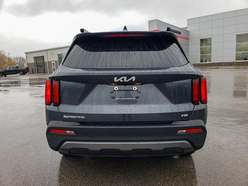 2023 Kia Sorento EX