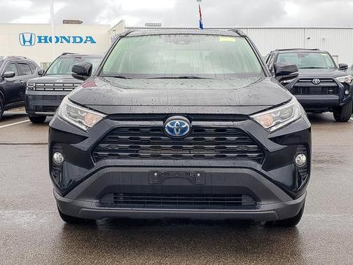 2019 Toyota RAV4 Hybrid XLE