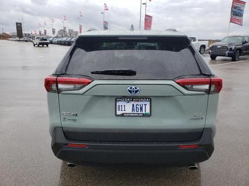 2023 Toyota RAV4 Hybrid XLE Premium