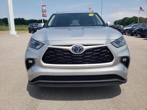 2022 Toyota Highlander Hybrid XLE