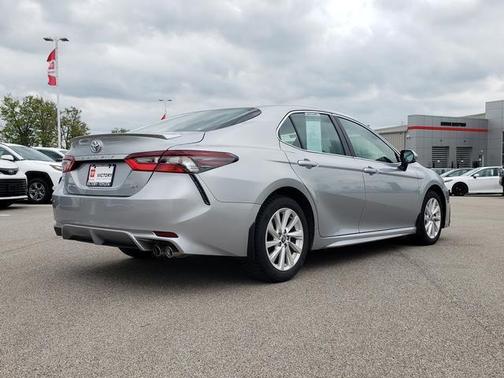 Celestial Silver Metallic 2024 Toyota Camry SE