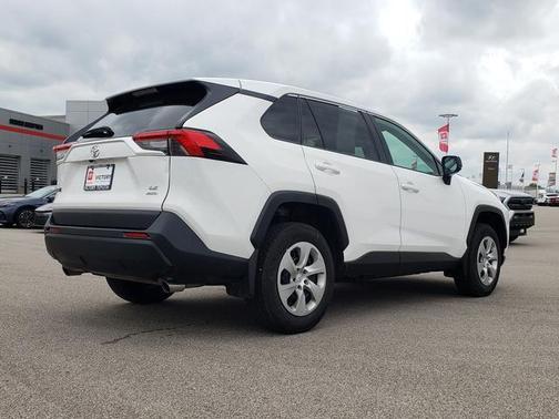 Ice Cap 2023 Toyota RAV4 LE