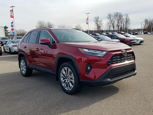 2025 Toyota RAV4 XLE Premium