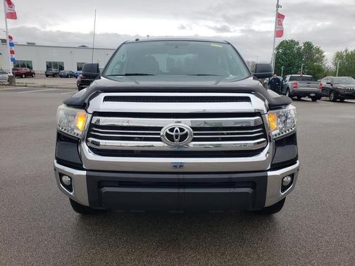Black 2016 Toyota Tundra SR5