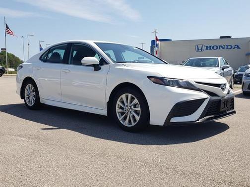 Ice Cap 2024 Toyota Camry SE