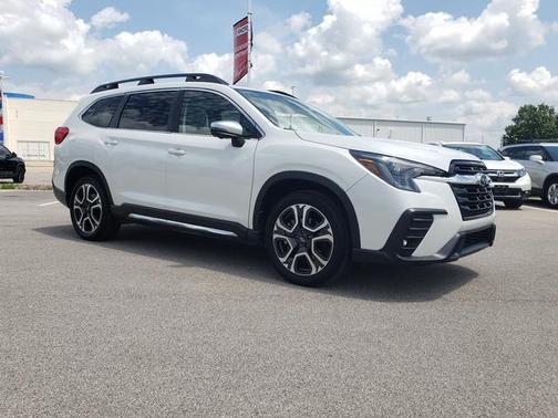 Crystal White Pearl 2023 Subaru Ascent Limited 7-Passenger