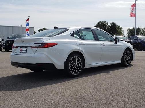 2025 Toyota Camry XLE