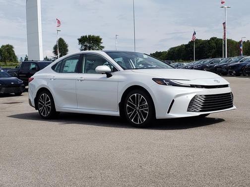 2025 Toyota Camry XLE