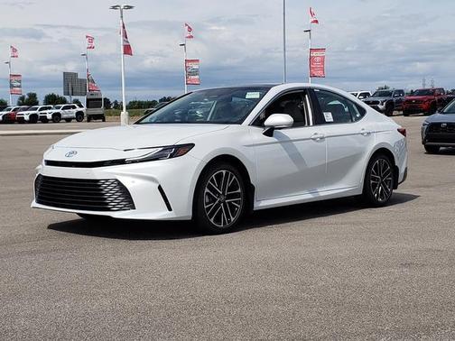 2025 Toyota Camry XLE