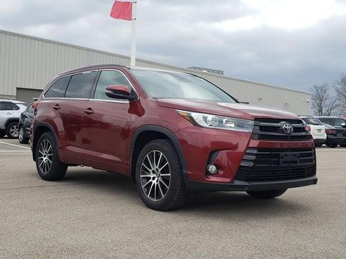 Salsa Red Pearl 2018 Toyota Highlander SE