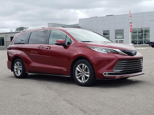 2021 Toyota Sienna Limited 7-Passenger