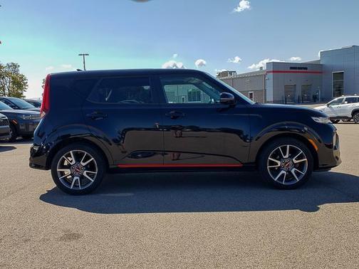 2022 Kia Soul GT-Line