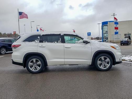 2016 Toyota Highlander Limited Platinum