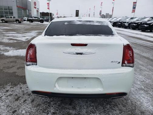 2019 Chrysler 300 S