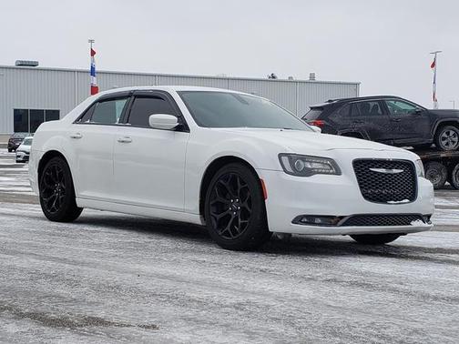 2019 Chrysler 300 S