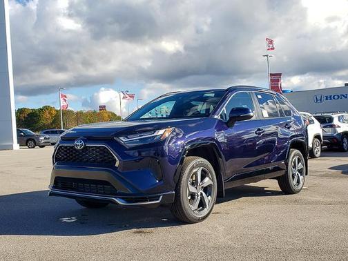 2025 Toyota RAV4 Hybrid SE