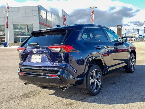 2025 Toyota RAV4 Hybrid SE