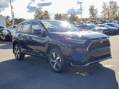2025 Toyota RAV4 Hybrid SE