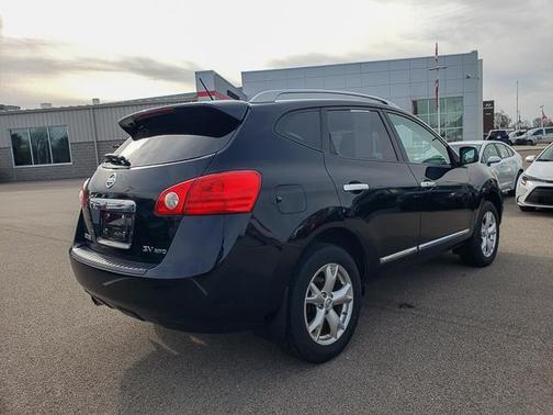 2011 Nissan Rogue SV
