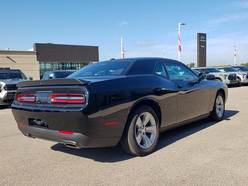 2023 Dodge Challenger SXT