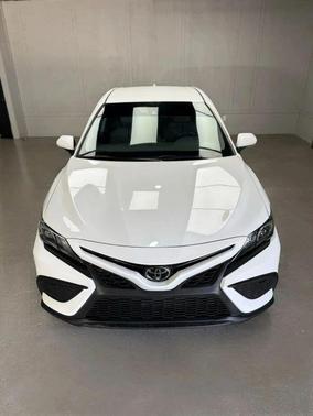 White 2022 Toyota Camry SE
