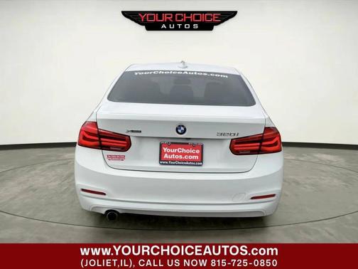 White 2018 BMW 320 i