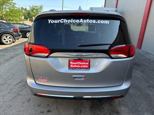 2018 Chrysler Pacifica Touring-L Plus