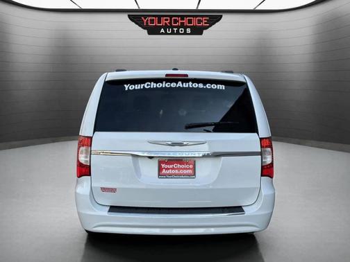 2014 Chrysler Town & Country Touring