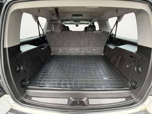 2017 Cadillac Escalade ESV Luxury