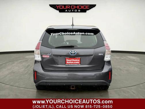 2017 Toyota Prius v Five