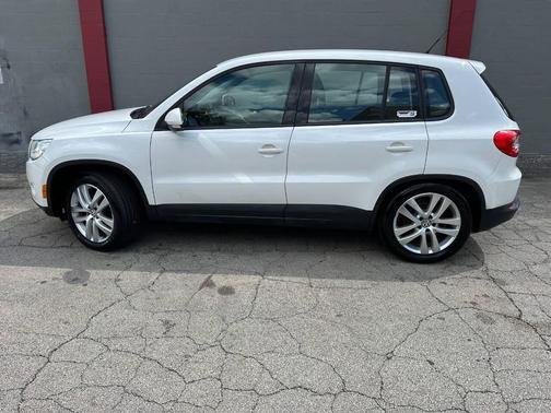 2011 Volkswagen Tiguan SEL