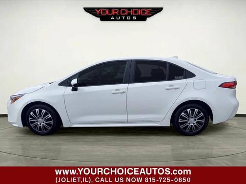 White 2021 Toyota Corolla LE