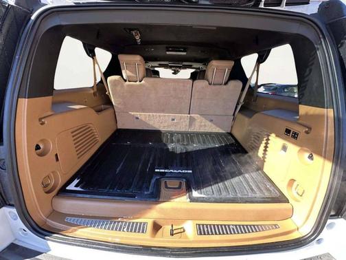 2017 Cadillac Escalade ESV Platinum