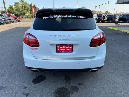 2014 Porsche Cayenne Platinum Edition