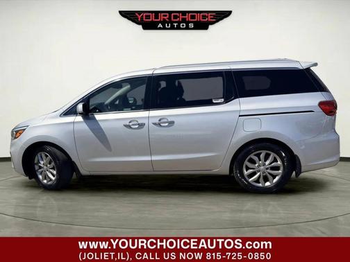 Black 2019 Kia Sedona EX
