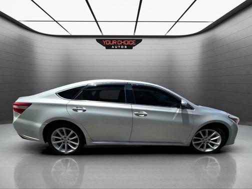 2013 Toyota Avalon XLE