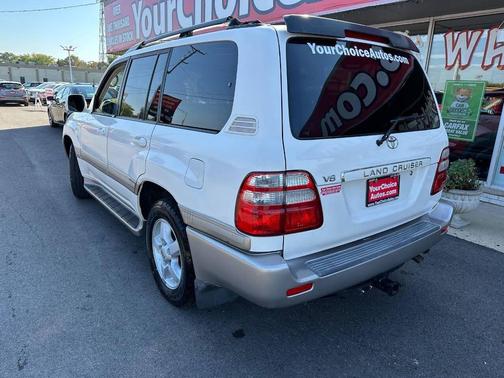 2004 Toyota Land Cruiser Base