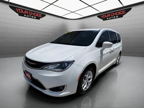 2018 Chrysler Pacifica Touring Plus