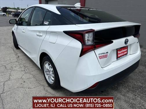 2022 Toyota Prius LE