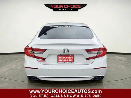 White 2018 Honda Accord Touring 4dr Sedan (1.5T I4)