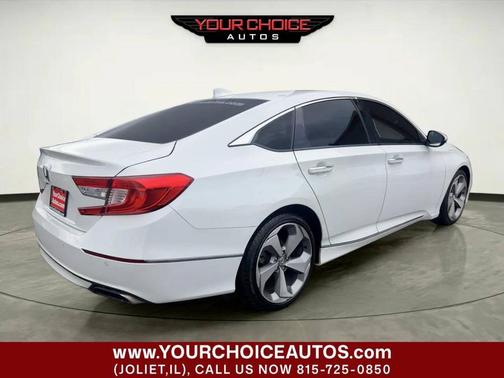 White 2018 Honda Accord Touring 4dr Sedan (1.5T I4)