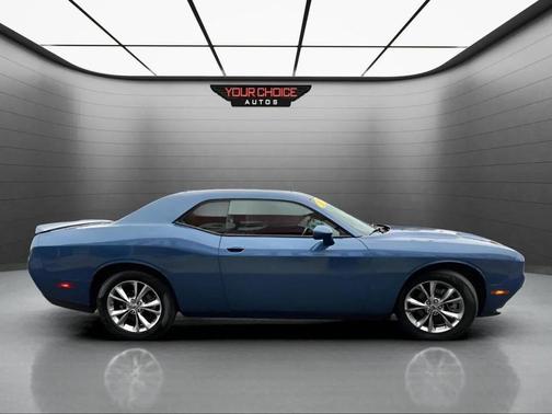 2021 Dodge Challenger SXT