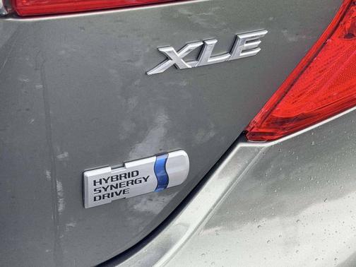 Gray 2013 Toyota Camry Hybrid XLE