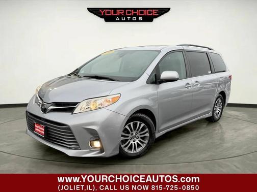 2018 Toyota Sienna XLE