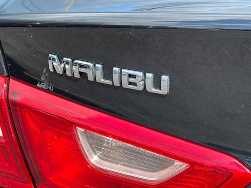 2017 Chevrolet Malibu 1LT