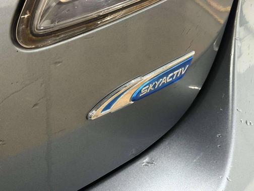 2013 Mazda Mazda3 i Grand Touring