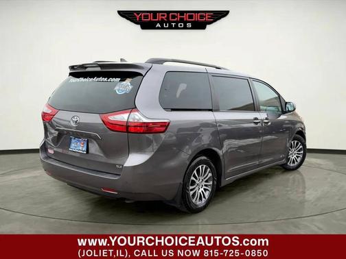 2019 Toyota Sienna XLE Premium