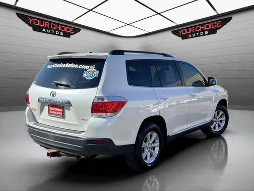 2012 Toyota Highlander SE